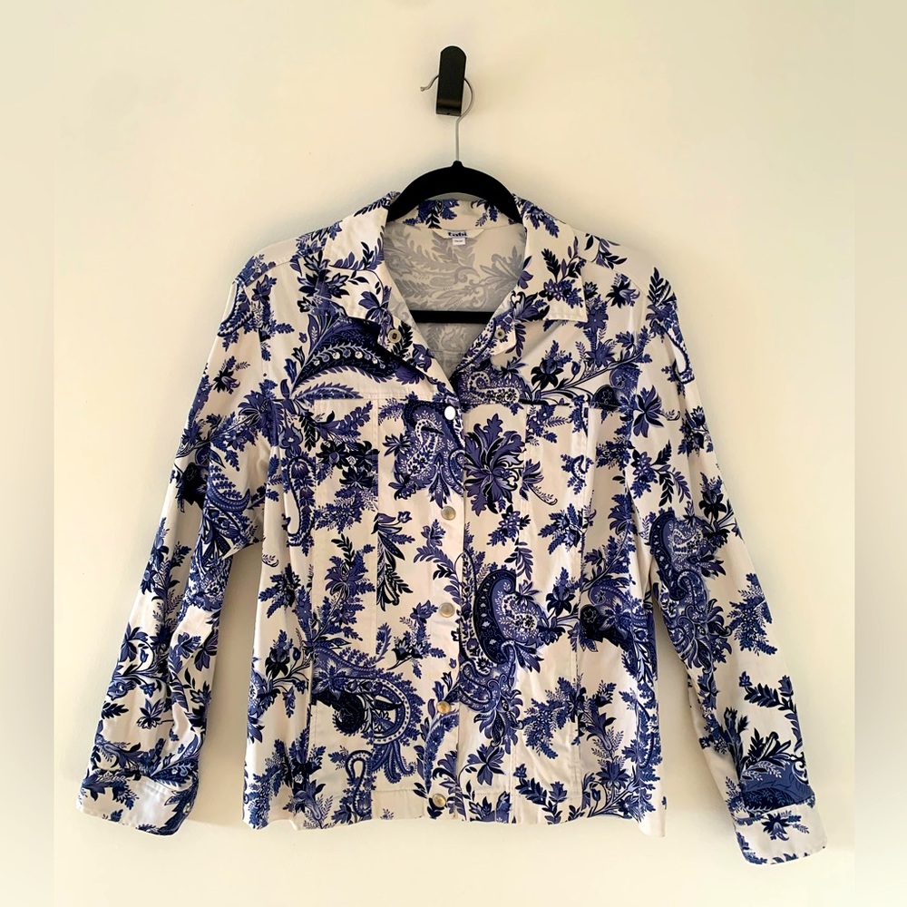 Tabi Navy Floral Stretch Jean Jacket with Snaps Size M